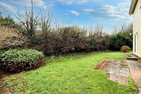 19 Bridle Close, Paignton, TQ4 7SL