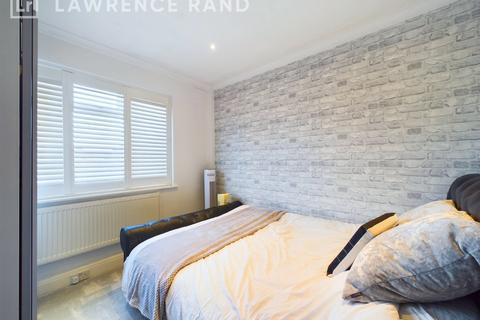 37 Bempton Drive, Ruislip, HA4 9DB