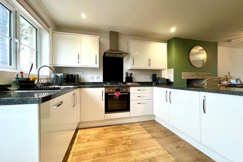 3 bedroom end of terrace house for sale, Vinery Meadow, Penryn TR10