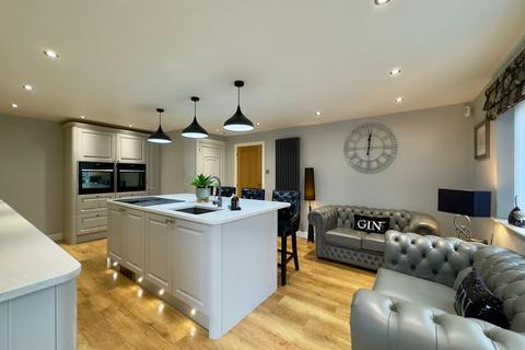 4 bedroom detached bungalow for sale, Loughborough Road, Birstall, LE4