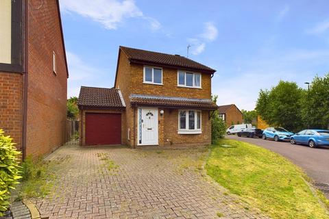 3 bedroom detached house for sale, Armada Close, Churchdown