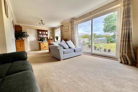 3 bedroom detached house for sale, Maple Way, Burnham-On-Crouch