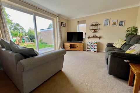 3 bedroom detached house for sale, Maple Way, Burnham-On-Crouch