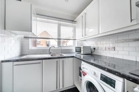 2 bedroom apartment to rent, Admiral Place London SE16