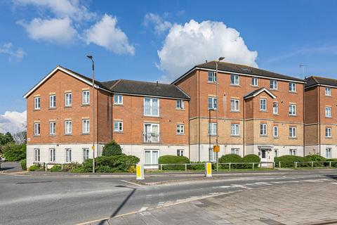 St Lukes Court, Hatfield, AL10