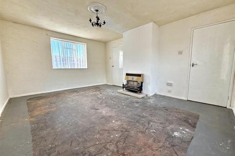 4 bedroom end of terrace house for sale, Glendale Road, Burnham-On-Crouch