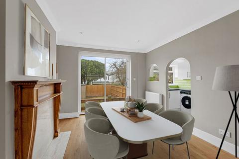 94 Braemar Avenue, South Croydon, CR2 0QB