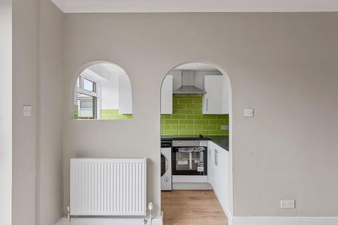 94 Braemar Avenue, South Croydon, CR2 0QB
