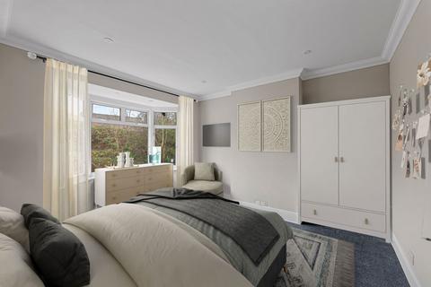 94 Braemar Avenue, South Croydon, CR2 0QB