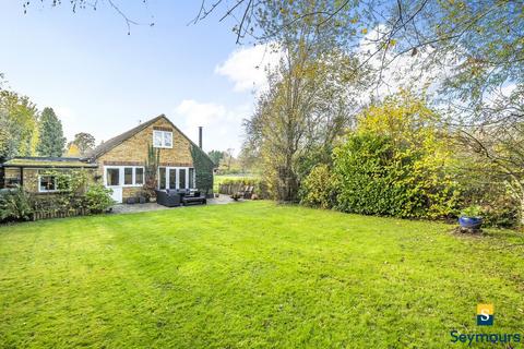 4 bedroom detached house for sale, New Road, Guildford GU5