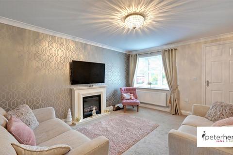 3 bedroom detached house for sale, Southside Gardens, South Hylton, Sunderland