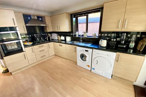 6 bedroom detached house for sale, Kingrosia Park, Clydach, Swansea, City And County of Swansea.