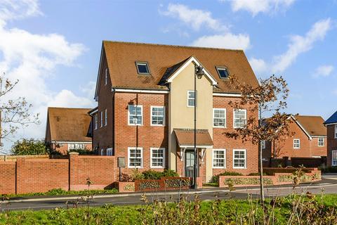 4 bedroom semi-detached house for sale, Waterlooville, Hampshire