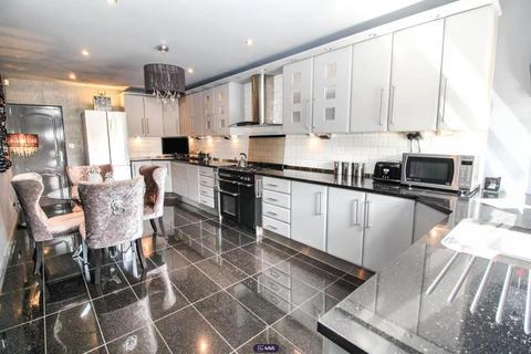 5 bedroom detached house for sale, Elbow Lane, Bradford