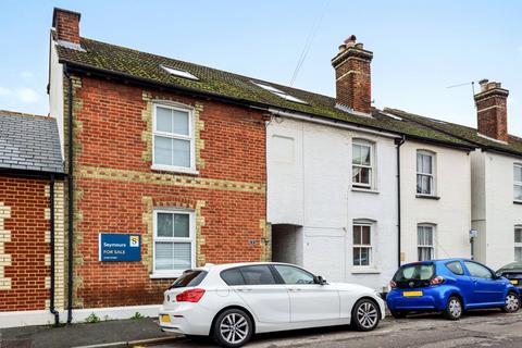 4 bedroom end of terrace house for sale, George Road, Surrey GU1