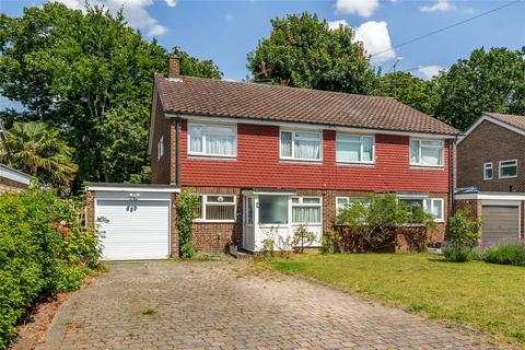 Graylands Close, Surrey GU21