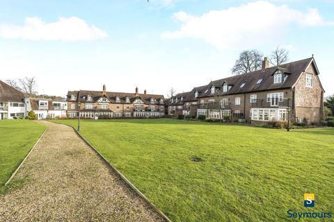 3 bedroom flat for sale, Horsham Road, Guildford GU5