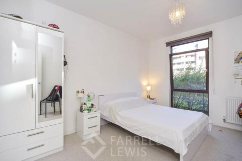 3 bedroom apartment to rent, Gibson Rd, London SE11