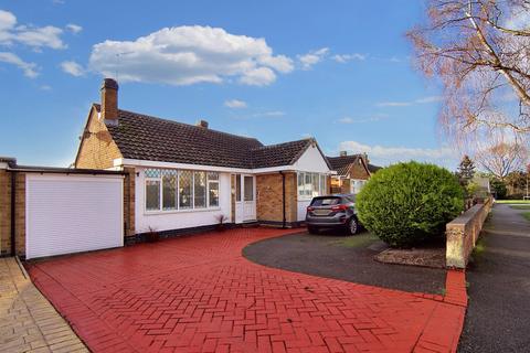 2 bedroom detached bungalow for sale, Thornby Avenue, Kenilworth CV8