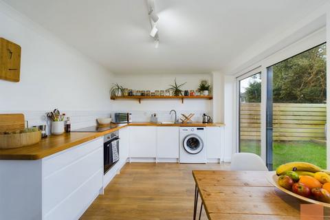 48 Glendale Crescent, Mount Hawke, Truro, TR4 8UH