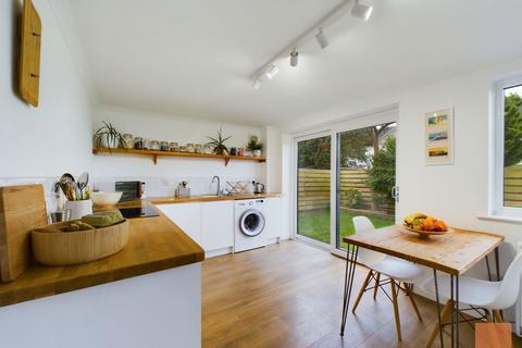 48 Glendale Crescent, Mount Hawke, Truro, TR4 8UH