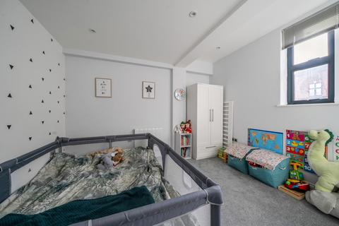 2 bedroom duplex for sale, The Parade, High Street, Watford