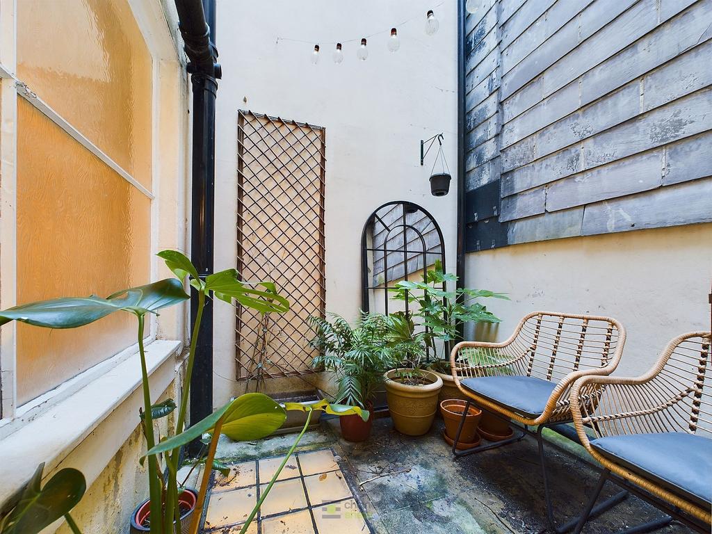 Courtyard Garden