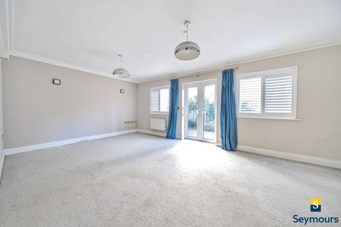 4 bedroom semi-detached house for sale, Holbrook Close, Guildford GU4