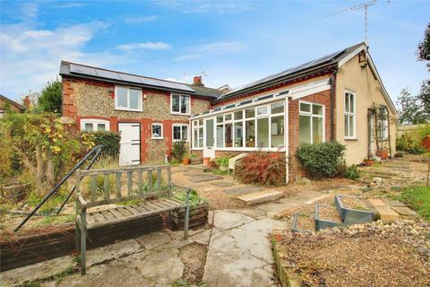 2 bedroom semi-detached house for sale, Crabbe Street, Ipswich, Suffolk, IP4