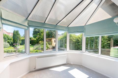 17 Abingdon Road, Cumnor, Oxford, OX2 9QN