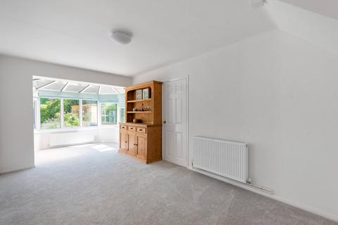 17 Abingdon Road, Cumnor, Oxford, OX2 9QN