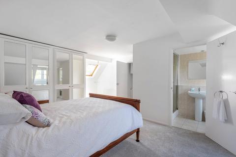 17 Abingdon Road, Cumnor, Oxford, OX2 9QN
