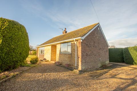 2 bedroom detached bungalow for sale, Holt Road, North Elmham