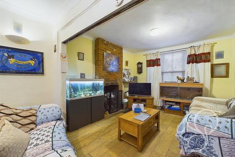 3 bedroom terraced house for sale, Risbygate Street, Bury St. Edmunds IP33