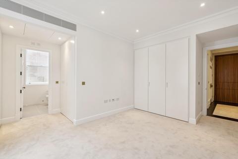 3 bedroom flat to rent, Sloane Street, London, SW1X