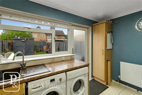 45 Berkley Close, Highwoods, Colchester, CO4 9RZ