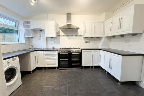 3 bedroom terraced house to rent, Bennett Street, Buxton