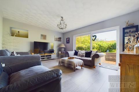 3 bedroom detached house for sale, St. Helens Down, Hastings