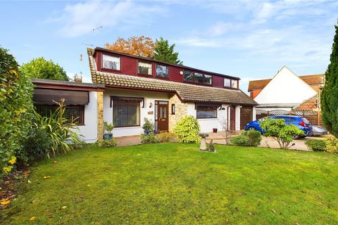 3 bedroom detached house for sale, MacDonald Road, Surrey GU18