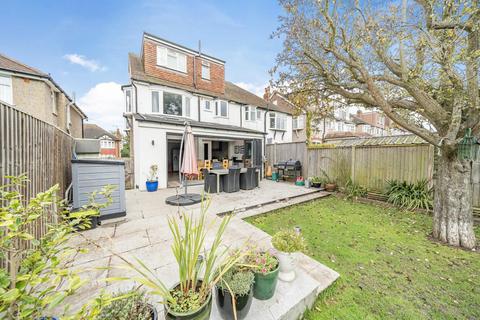 4 bedroom semi-detached house for sale, Linkway, Raynes Park