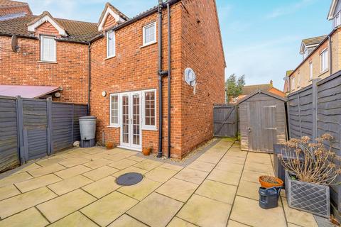 2 bedroom semi-detached house for sale, Celandine Close, Spalding