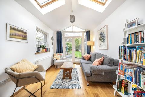 65 Cline Road, Guildford, GU1 3ND