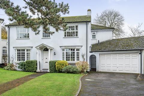 Leverton Broadwater Rise, Guildford, GU1 2LA