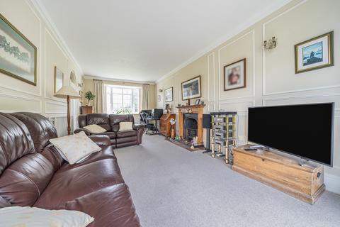 Leverton Broadwater Rise, Guildford, GU1 2LA