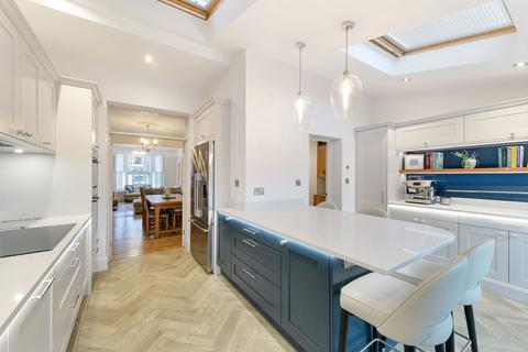 4 bedroom semi-detached house for sale, Effingham Road, Reigate RH2