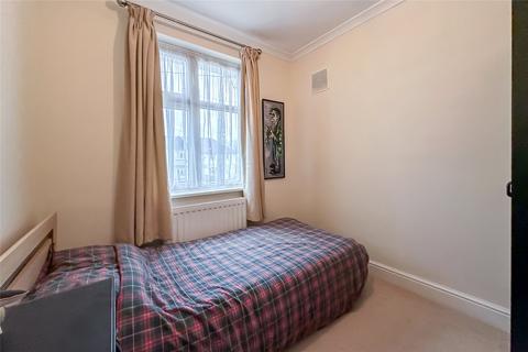 104 Alexander Road, London Colney, St Albans, AL2 1HU