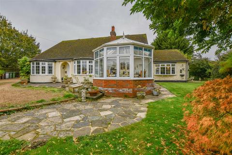 5 bedroom detached bungalow for sale, Sleapshyde, Smallford, St Albans, AL4