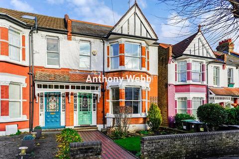 3 bedroom end of terrace house for sale, Radcliffe Road, Winchmore Hill, N21