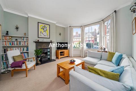 3 bedroom end of terrace house for sale, Radcliffe Road, Winchmore Hill, N21