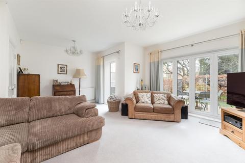 5 Mellor Close, Otley, LS21 2FB